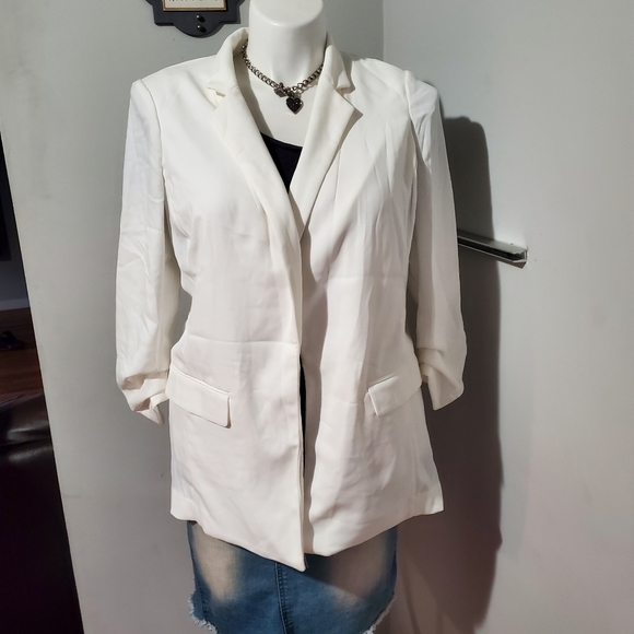 NEW 🎉Host Pick🎉 Alfani elongated blazer white, M - Picture 2 of 4